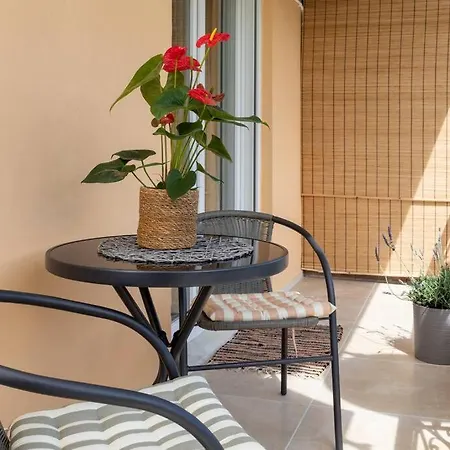 Afrodite's Cosy And Lovely Apartment *